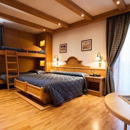 Hotel Posta ฟอร์นี ดิ โซปรา ภายนอก รูปภาพ