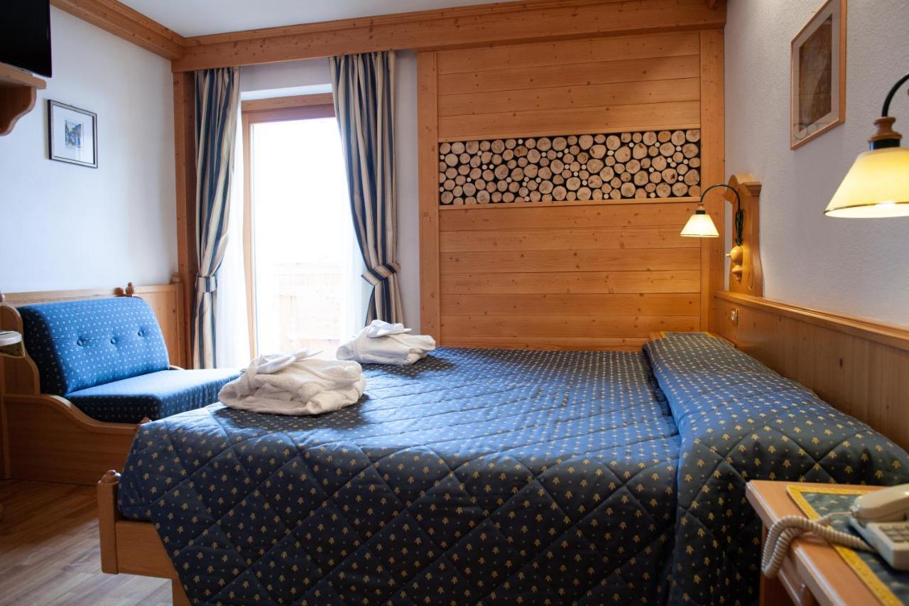 Hotel Posta ฟอร์นี ดิ โซปรา ภายนอก รูปภาพ